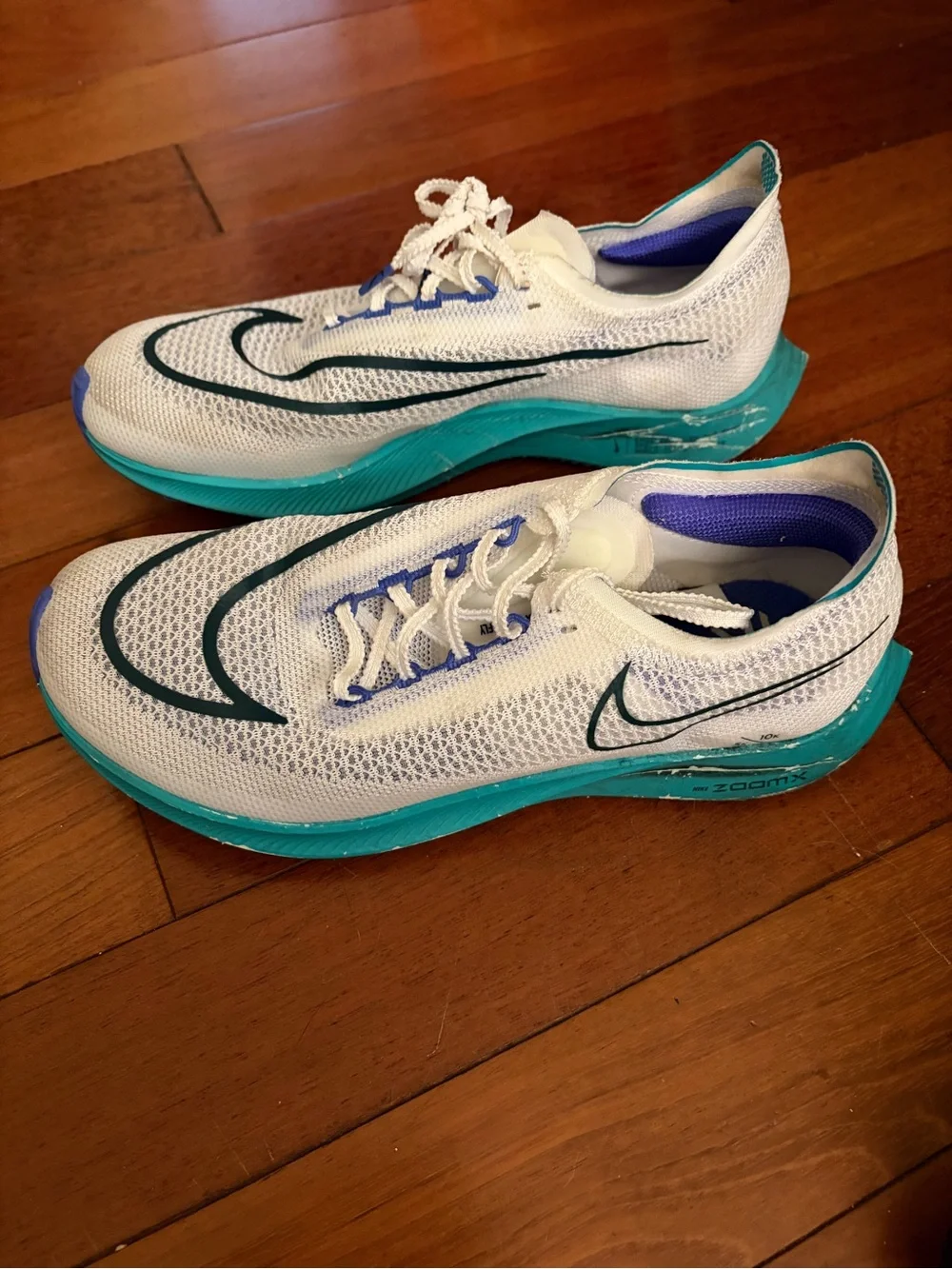 Nike lightly worn
